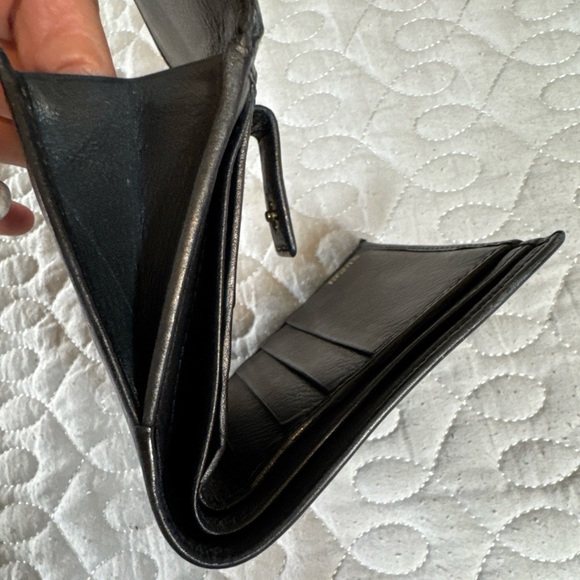 GUCCI RARE Authentic Bifold Black Horse Bit Stitch Leather Wallet W/COA - Picture 10 of 16